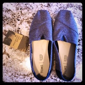 Toms